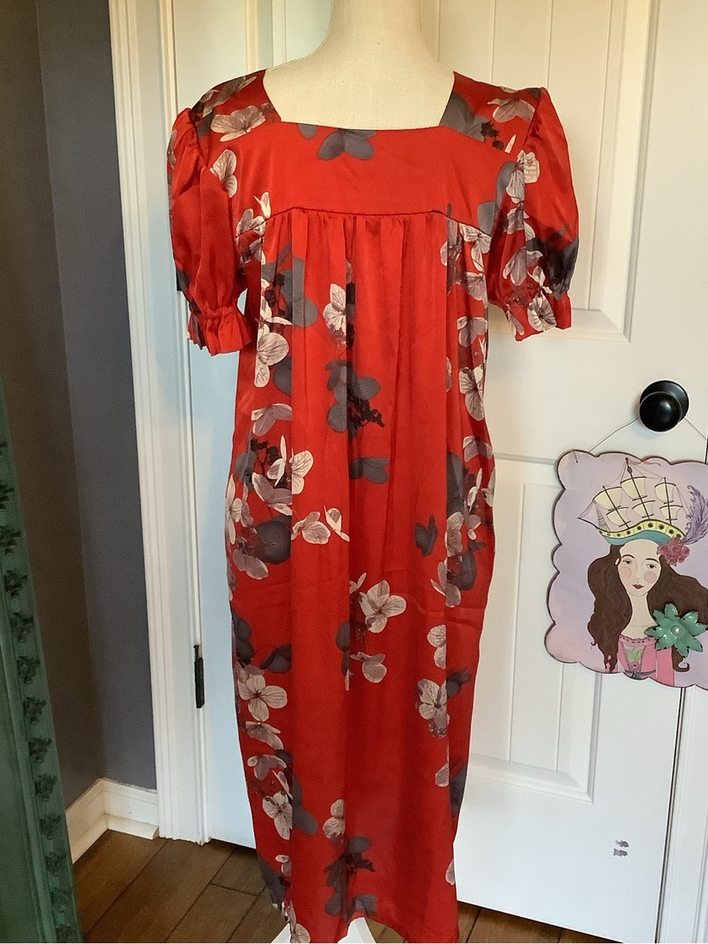 Vintage Red Floral Mumu with Square Neck and Embroidered Yoke - Picture 4 of 4